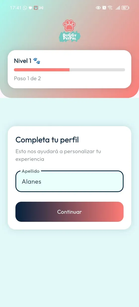 Paso Completa tu perfil dentro de DoGGyPetPal con el campo Apellido y botón Continuar.