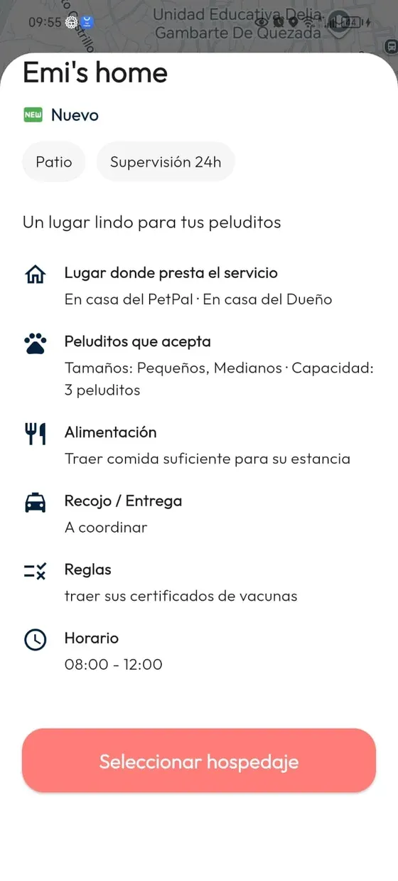 Ficha de hospedaje con condiciones, peluditos aceptados, horarios y botón Seleccionar hospedaje.
