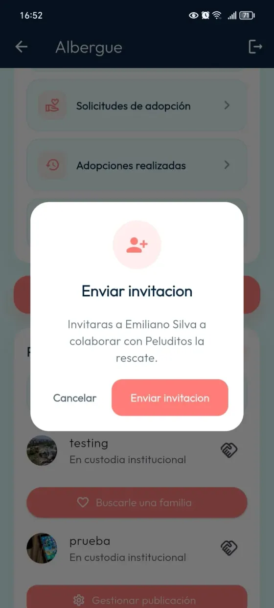 Diálogo Enviar invitación con la persona seleccionada y botones Cancelar y Enviar invitación.