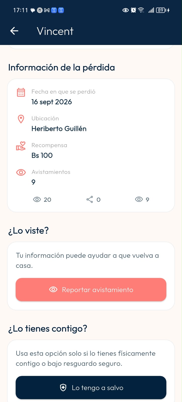 Detalle de un peludito perdido en DoGGyPetPal con información de la pérdida y opciones para reportar un avistamiento o indicar que está a salvo.